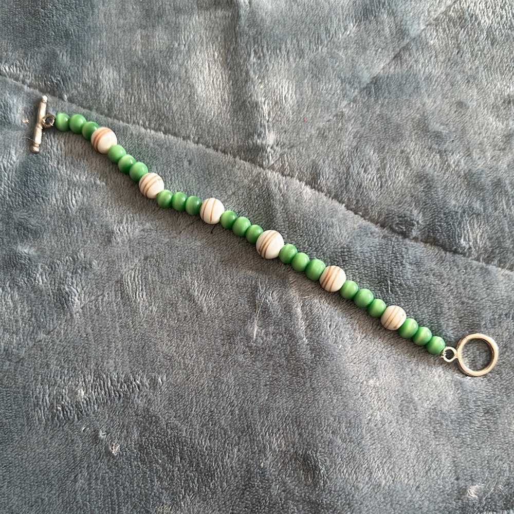 Green and Cream Beaded Bracelet